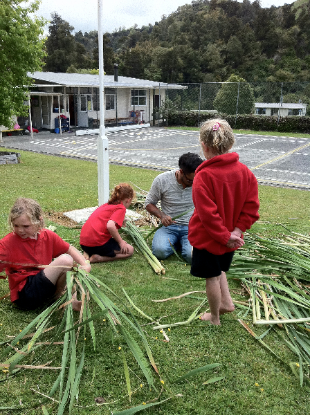 Whare Raupo with Papanui junction School